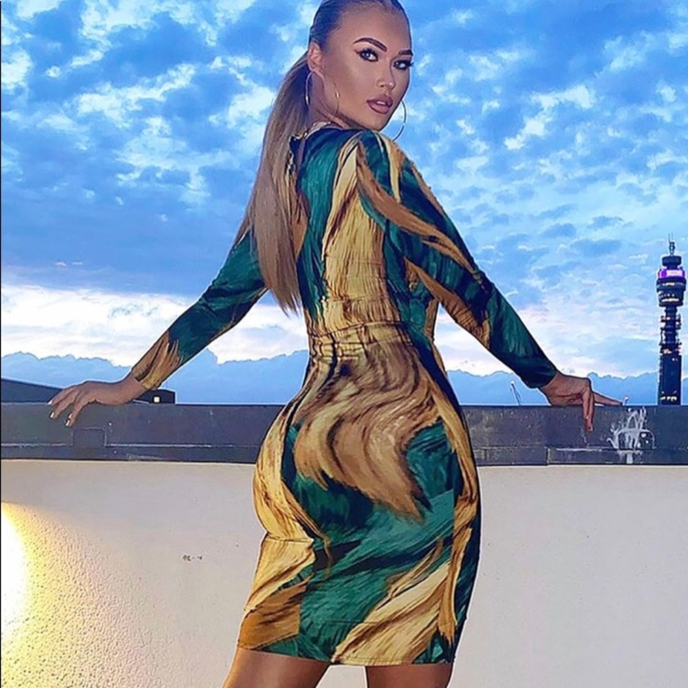 💛GOLD & EMERALD💚 DRESS